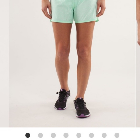 Lululemon 🍋 Athletic fresh teal polka dot shorts - Picture 3 of 16